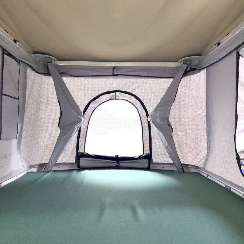 Tienda de techo RTT-10 vista interior